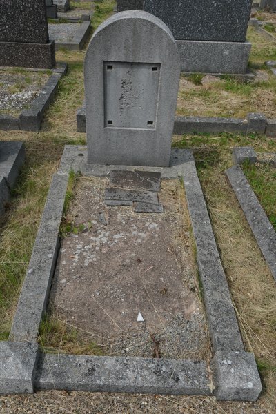 Grabstein von Levy Lazare