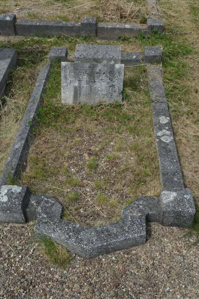 Stèle de Lion Henri