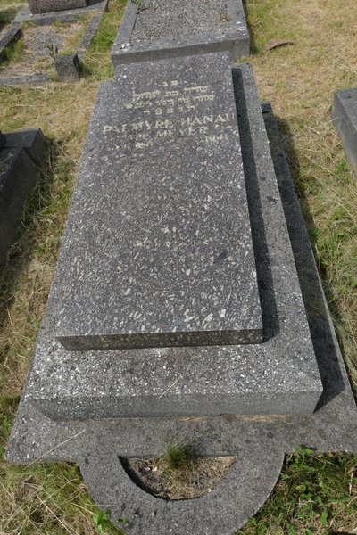 Grafsteen van Hanau Palmyre