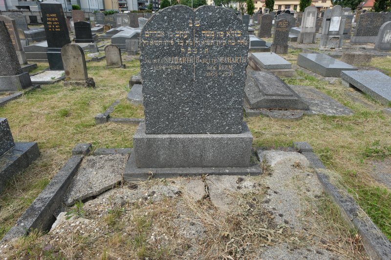 Tombstone of Neuhart Babette