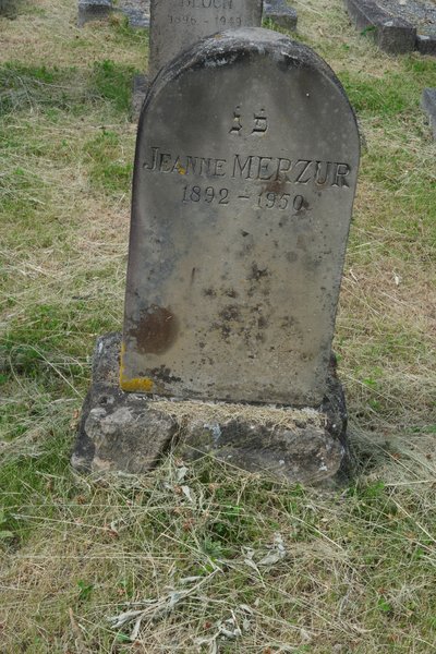 Stèle de Merzur Jeanne