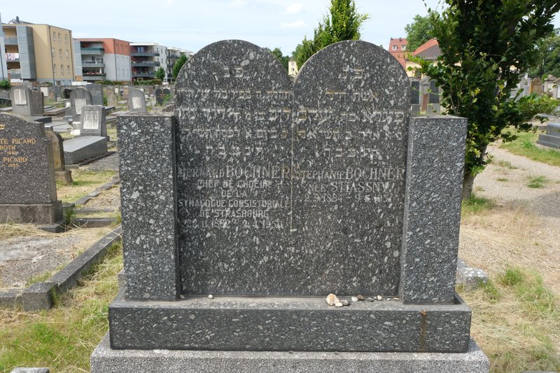 Lápide de Bochner Bernard