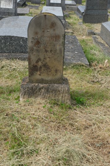 Grabstein von Longini Juliette