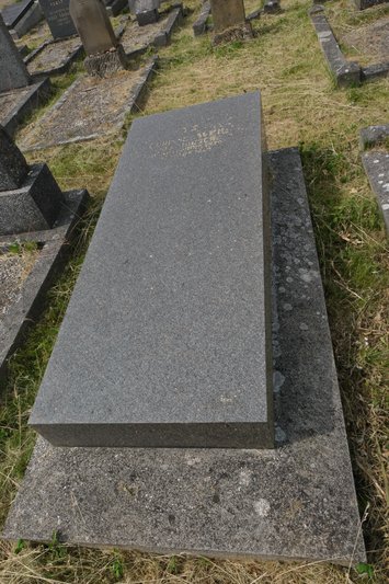 Grabstein von Weill Corinne