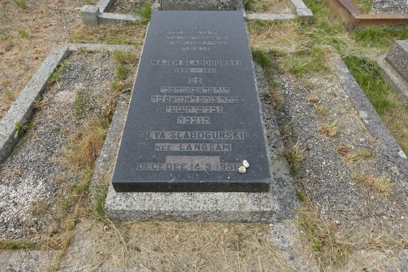 Lápide de Slabogurski Majer