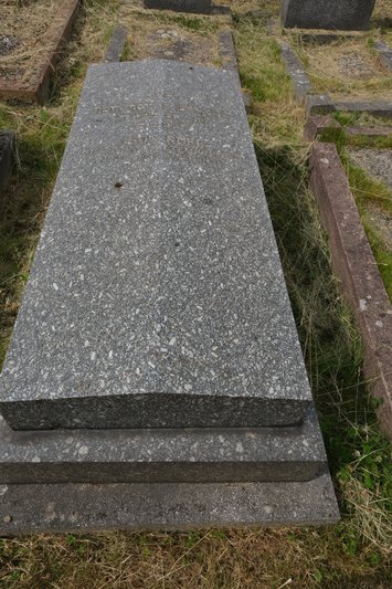 Grabstein von Ruff Léon