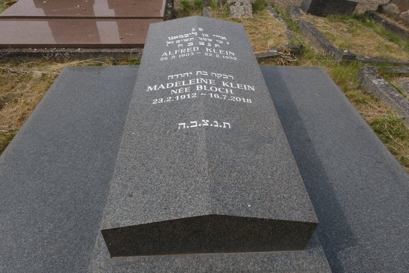Lápide de Klein Madeleine