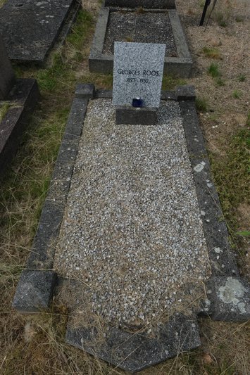 Lápide de Roos Georges