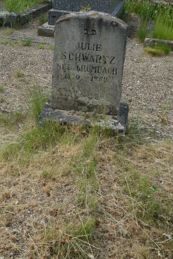 Stèle de Schwartz Julie