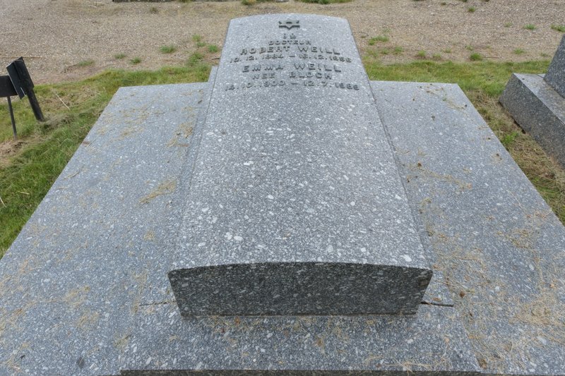 Grabstein von Weill Robert