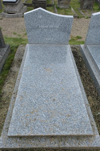 Stèle de Meyer Léopold