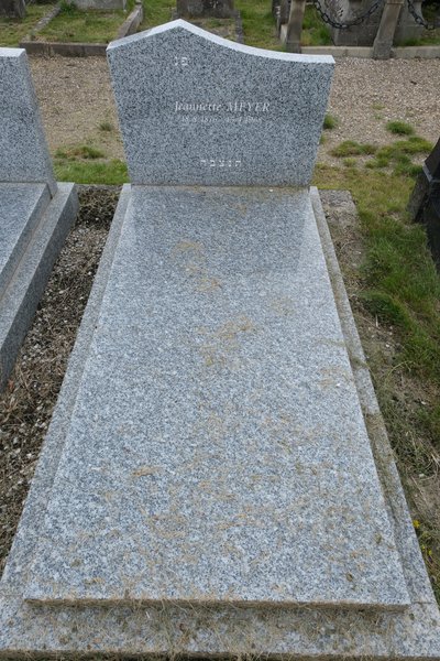 Grafsteen van Meyer Jeannette