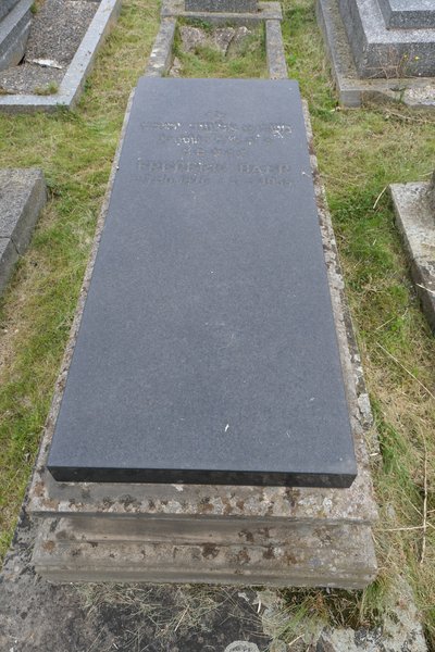 Tombstone of Baer Frédéric