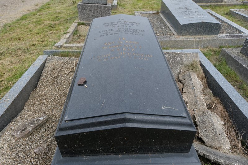 Stèle de Bernheim Lucie