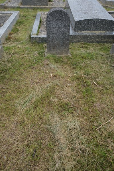מצבת Simon Arthur