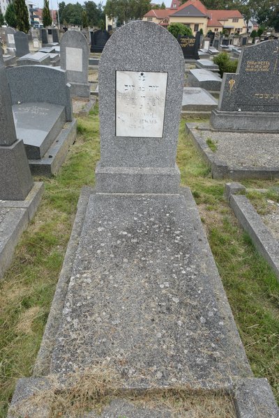 Lápide de Wolff Henriette