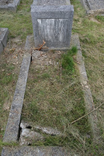 Stèle de Meyer Edmond