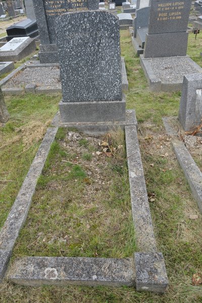 Grabstein von Levy Armand