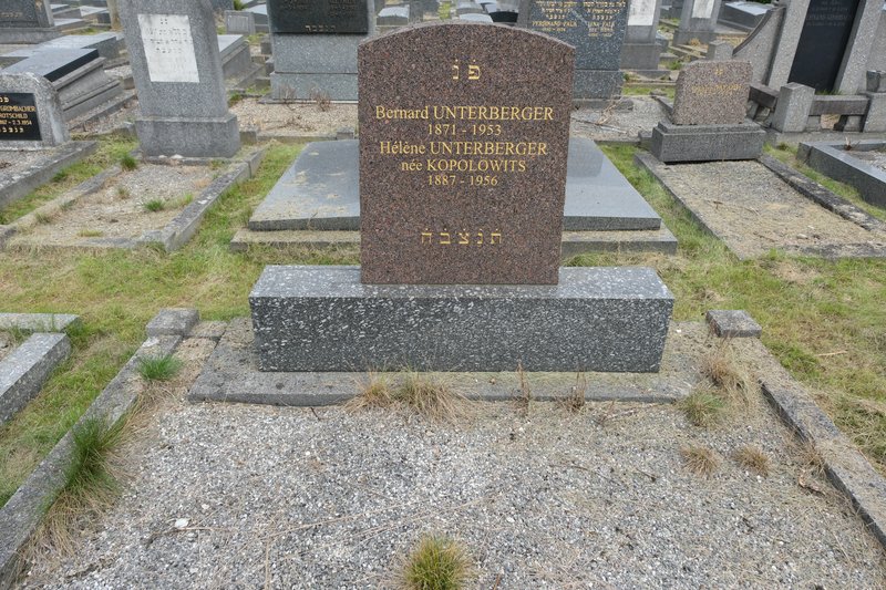 Tombstone of Unterberger Bernard