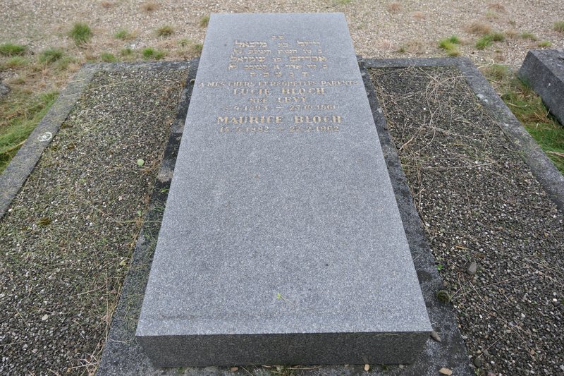 Stèle de Bloch Maurice