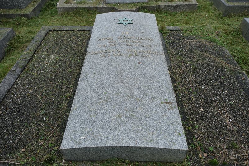 Stèle de Grunbaum Mina