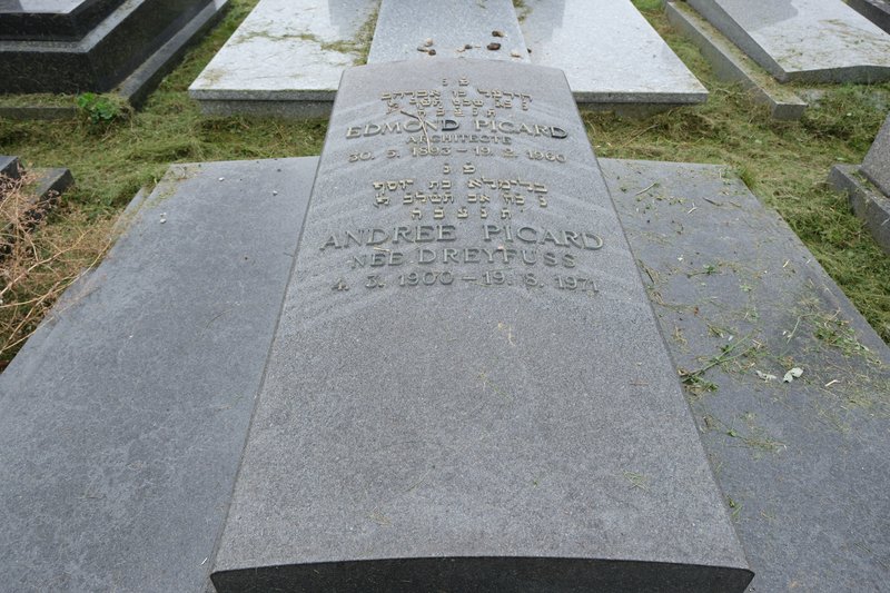 Grafsteen van Picard Edmond