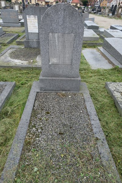 Stèle de Kahn Fanny