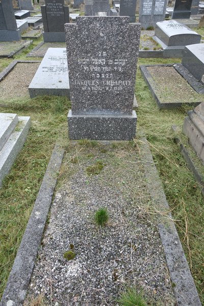מצבת Chrapaty Jacques