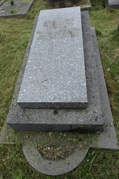 Надгробие Abraham Rosalie