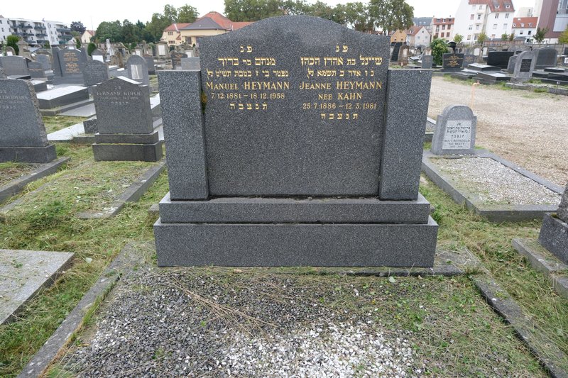 מַצֵּבה פון Heymann Jeanne