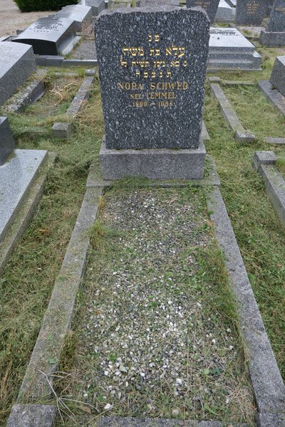 Stèle de Schwed Nora