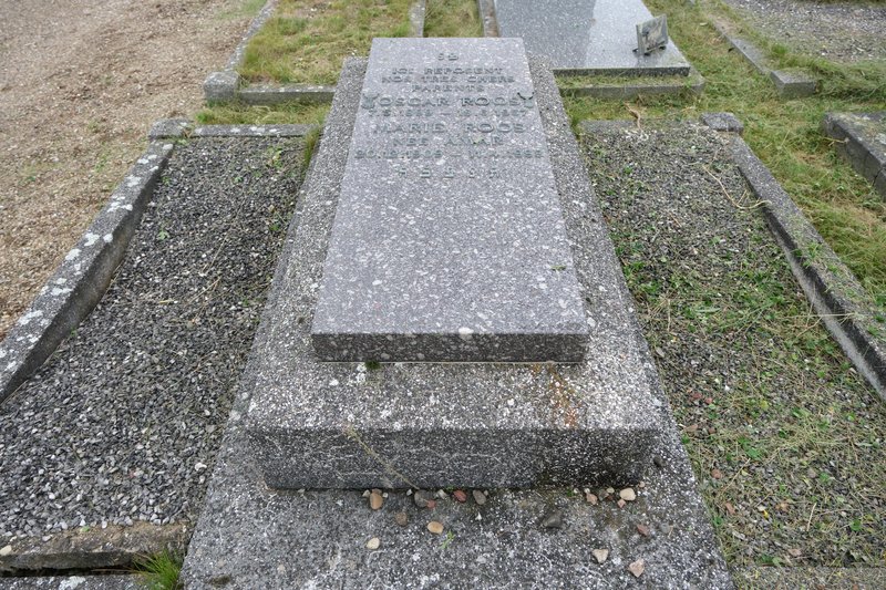 Grabstein von Roos Marie