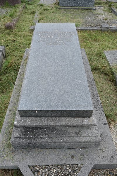 Grafsteen van Bloch Pierre