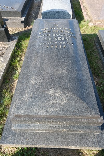 Stèle de Bollack Jeanne