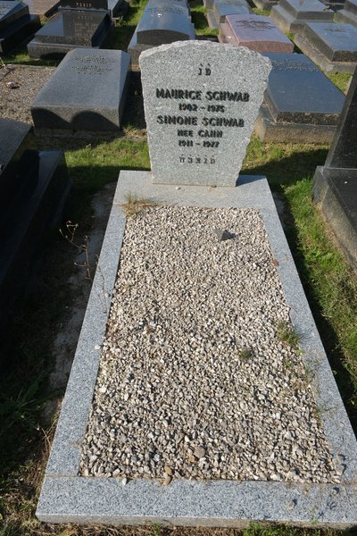 Lápide de Schwab Maurice