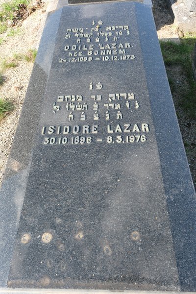 Grabstein von Lazar Odile