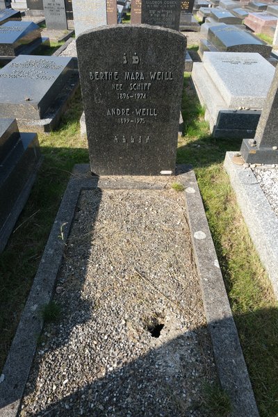 Lápide de Weill Berthe Mara