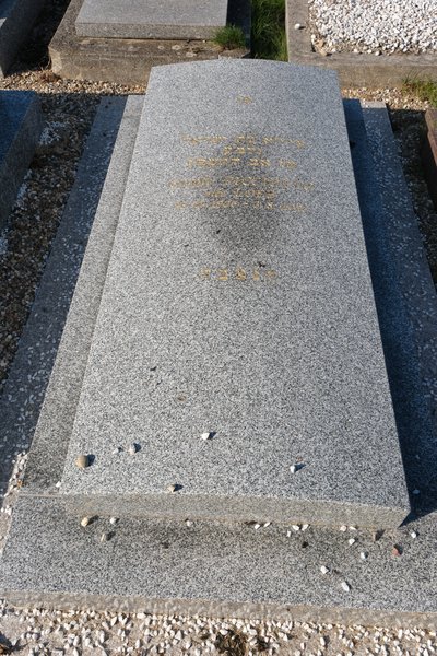 Tombstone of Picciotto Carole