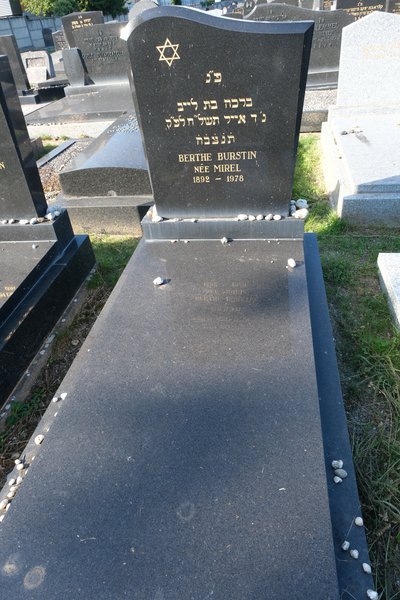 Stèle de Burstin Berthe