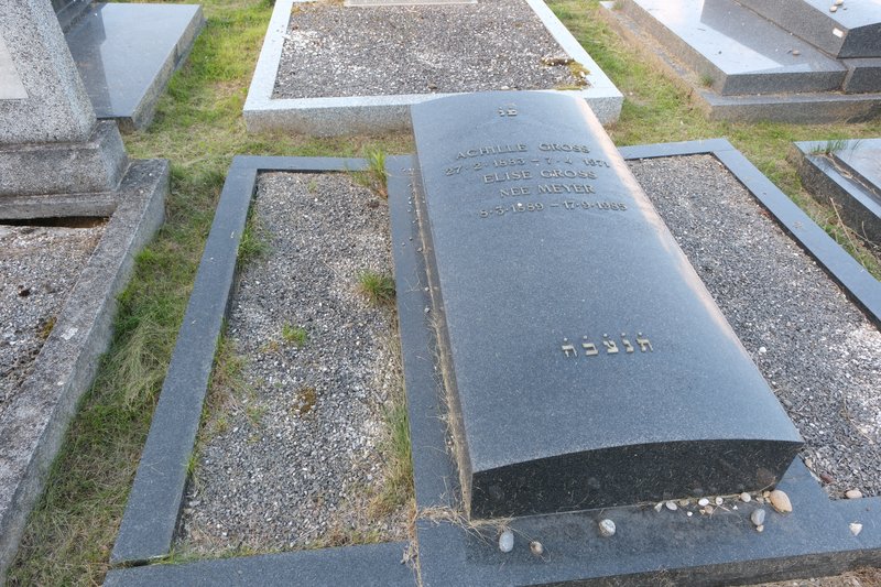 Tombstone of Gross Elise