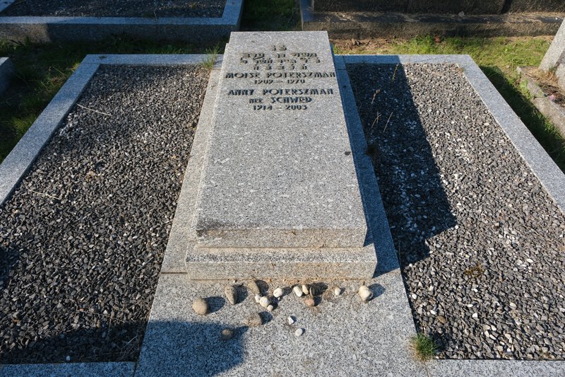 מַצֵּבה פון Poterszmann Moïse