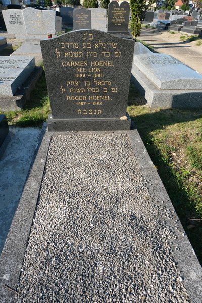 Stèle de Hoenel Carmen