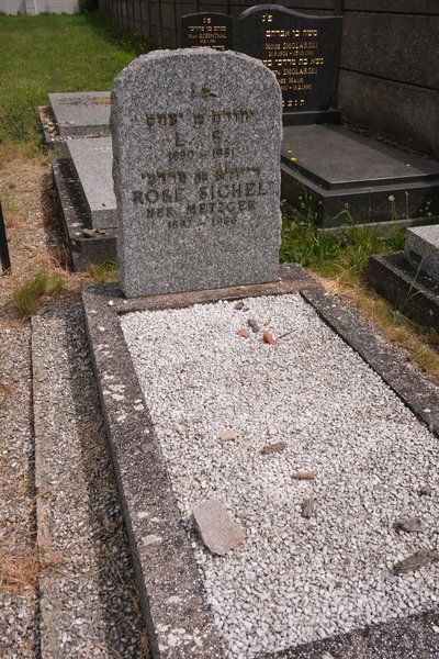 Tombstone of Sichel Rose