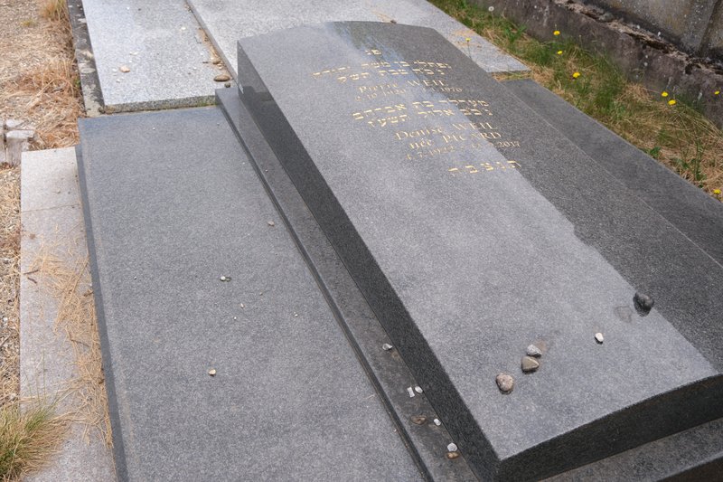 Stèle de Weil Pierre