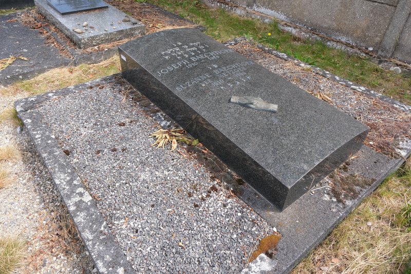 Lápide de Baechtiger Joseph