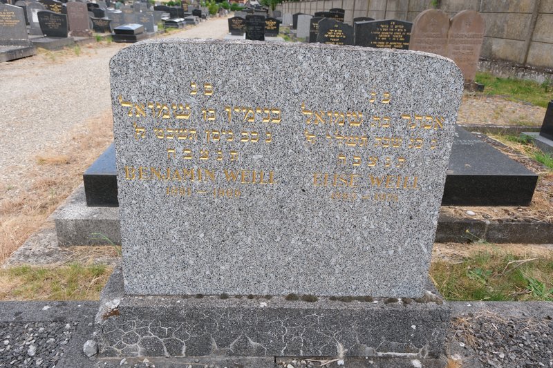 Stèle de Weill Elise