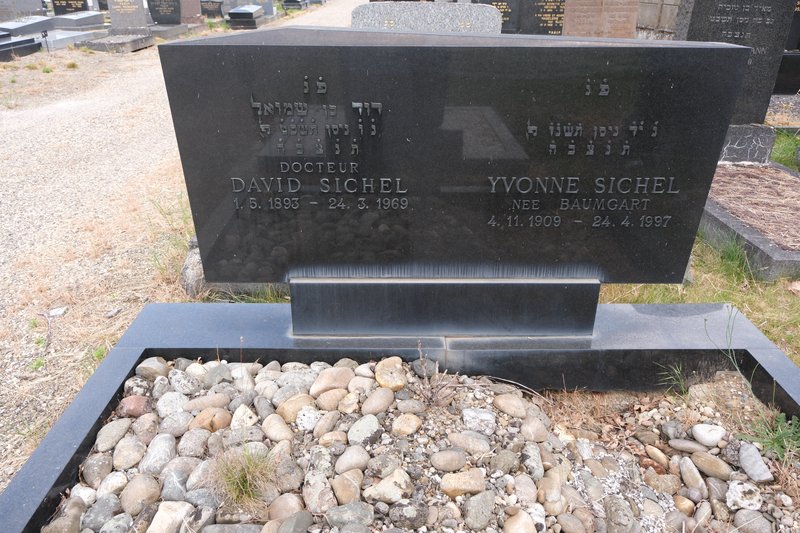 Grafsteen van Sichel David