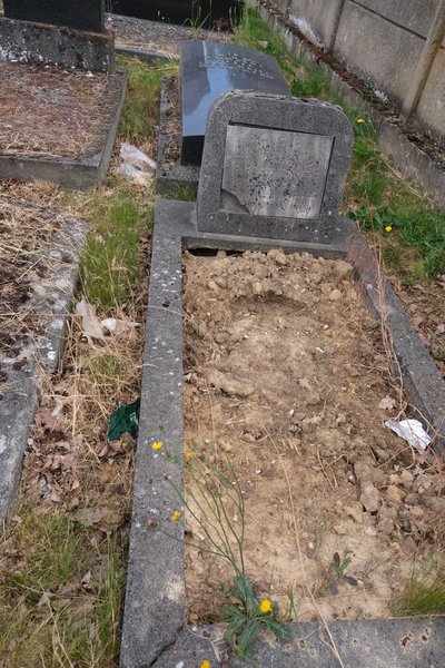 Grabstein von Gilbert Sam