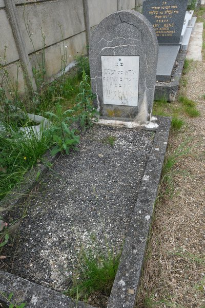 Stèle de Blum Ida