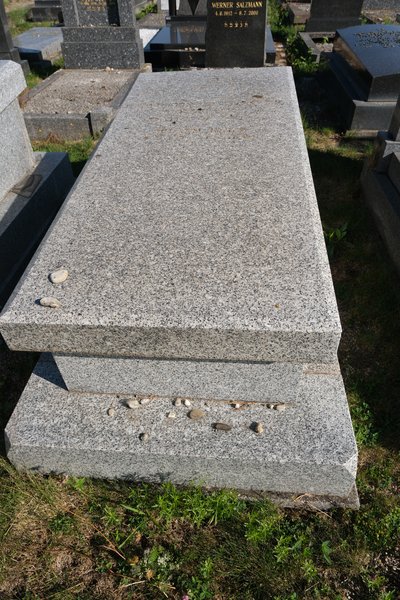 Grabstein von Sellam Simon